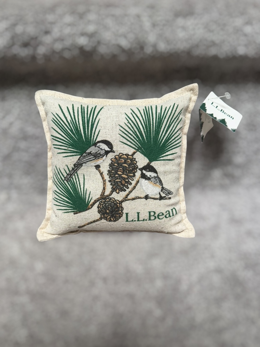 NEW L.L.Bean Chickadee Balsam Fir Sachet Pillow Maine Bird Cabin Home Decor